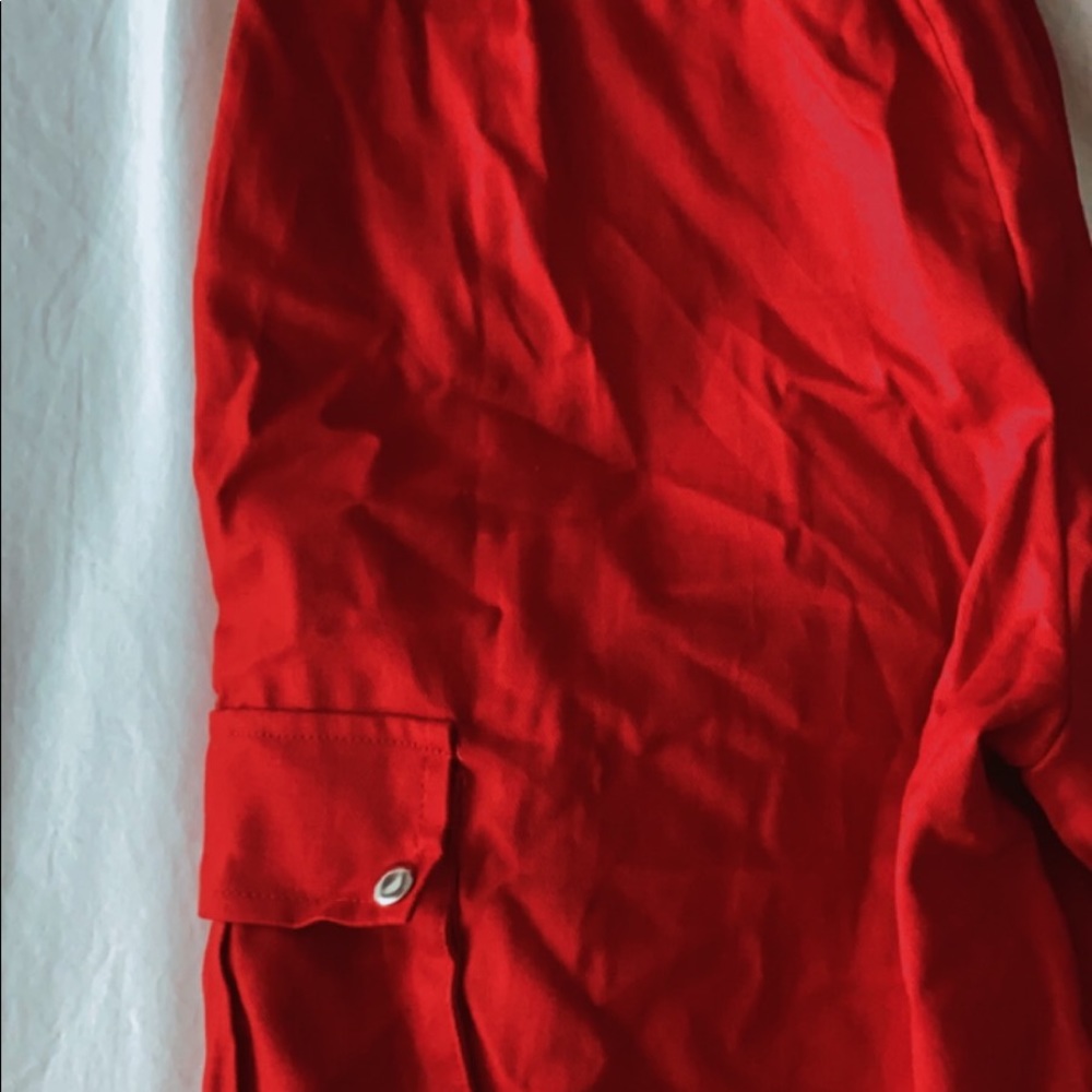 red cargo trousers - pretty little thing 🤙🏻